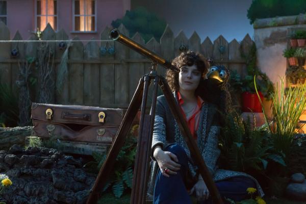 Bild 1 von 1: Was für eine schöne Vollmondnacht. Aber droht dann nicht Schlafwandelgefahr! Der Koffer (Thomas Rohloff) und Siebenstein (Anna Werner Friedmann) haben da schon einiges gehört. Rudi (Lennart Morgenstern) hört sehr interessiert zu.© ZDF/Zia Ziarno - Honorarfreie Verwendung gemäß AGB im redaktionellen Zusammenhang mit genannter Sendung bei Nennung \