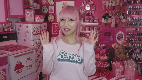 Bild 1 von 11: Erfolgsgeheimnis des Spielzeugriesen: Beim Marketing setzt Mattel auch auf Influencerinnen wie Azusa Barbie.