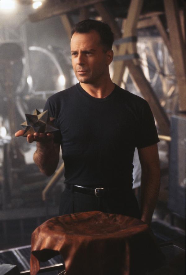 Bild 1 von 7: Meisterdieb Hudson Hawk (Bruce Willis) soll drei seltene Kunstwerke stehlen ...