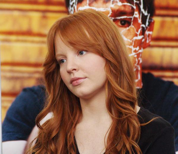 Bild 1 von 56: Lauren Ambrose