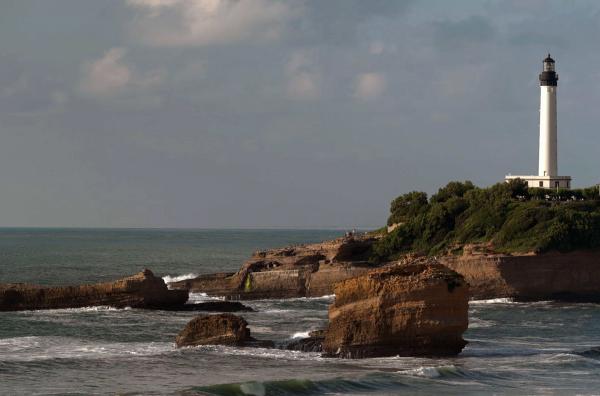 Bild 1 von 4: Im 19. Jahrhundert strömte die gesamte französische und europäische Aristokratie zum Sonnenbaden nach Biarritz.