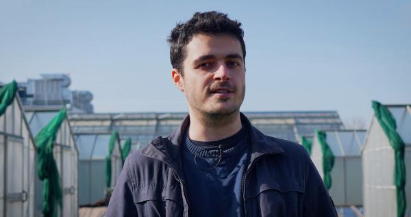 Bild 1 von 4: Dennis Psaroudakis, Doktorand in der Arbeitsgruppe \