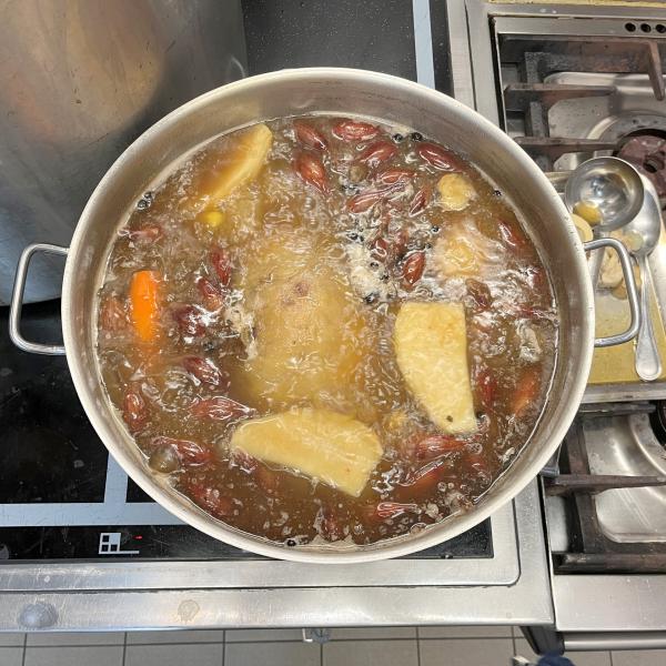 Bild 1 von 15: Suppe.