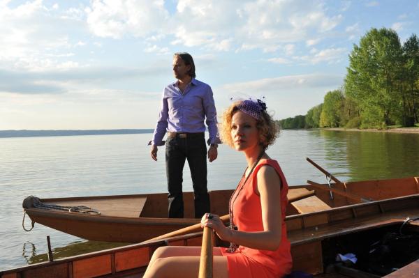 Bild 1 von 10: Michael (Erich Altenkopf, l.); Natascha (Melanie Wiegmann, r.)