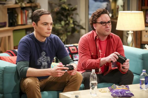 Bild 1 von 10: Sheldon (Jim Parsons, l.); Leonard (Johnny Galecki, r.)