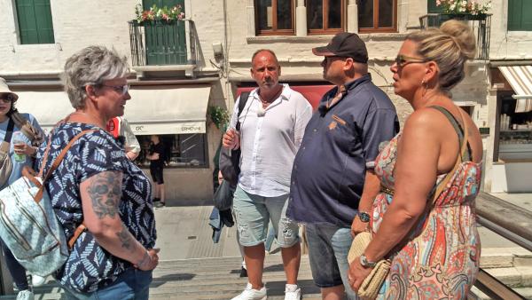 Bild 1 von 7: Die Fingerhuths besuchen mit ihren Freunden Jacky und Mike Venedig.