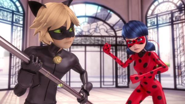 Bild 1 von 6: Nach einem Streit mit Ladybug wird Chloe akumatisiert und verwandelt sich in Antibug. Somit wird Ladybug eine Gegnerin bekämpfen müssen, die dieselben Kräfte hat wie sie selbst - wird sie es diesmal schaffen?