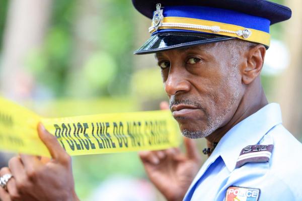 Bild 1 von 12: Im Bild: Danny John-Jules (Officer Dwayne Myers).