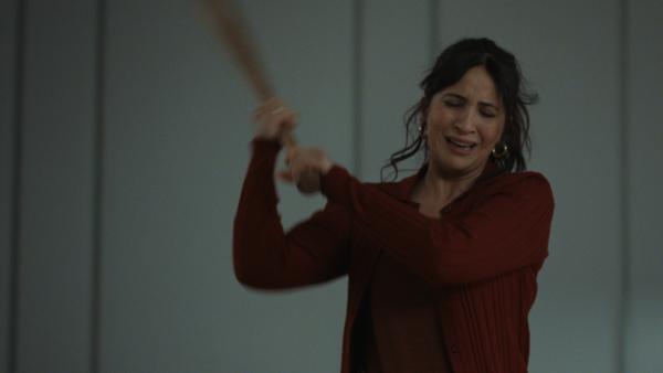 Bild 1 von 3: Die Situation zwischen Lisa (Chryssanthi Kavazi) und Frank eskaliert. Ist die Ehe noch zu retten?