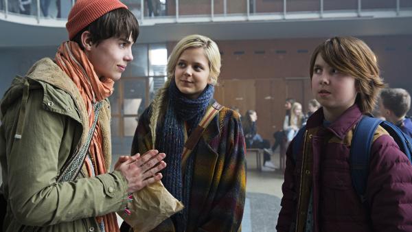 Bild 1 von 7: Pelle lernt Christian kennen.