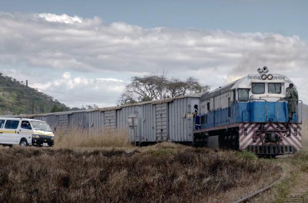 Bild 1 von 4: 1970 begann der Bau eines der gewagtesten Infrastrukturprojekte Afrikas, die Tanzania-Zambia Railway, kurz ?Tazara? genannt.