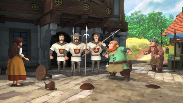 Bild 1 von 5: Auf der Suche nach Robin durchsuchen die Wachen jedes Haus der Dorfbewohner.