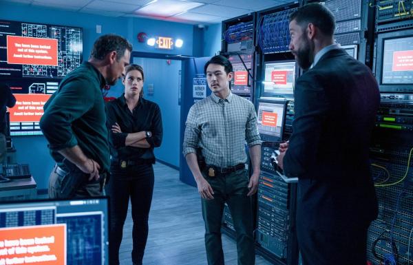 Bild 1 von 8: (v.l.n.r.) Assistant Special Agent in Charge Jubal Valentine (Jeremy Sisto); Special Agent Maggie Bell (Missy Peregrym); Ian Lim (James Chen); Special Agent Omar Adom 'OA' Zidan (Zeeko Zaki)