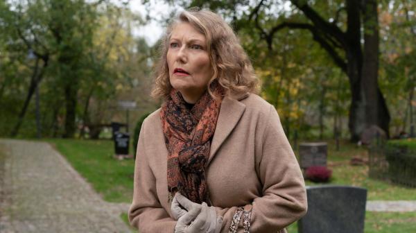 Bild 1 von 7: Suzy Kaufman (Katharina Schütz)