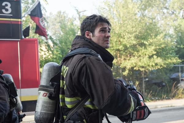 Bild 1 von 14: Steven McQueen as Jimmy Borrelli -- (Photo by: Elizabeth Morris/NBC)