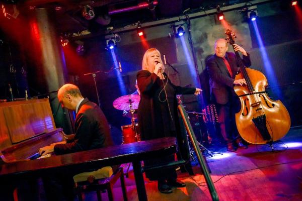 Bild 1 von 31: Im Bild: Marianne Mendt (Marianne).