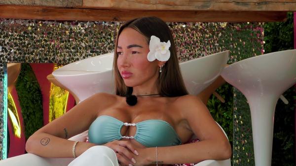 Bild 1 von 3: Tatum ist von Filips Verrat nachhaltig schockiert.