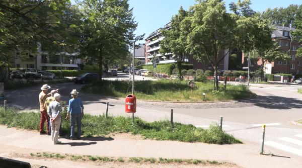 Bild 1 von 3: 