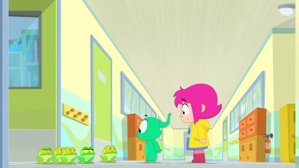 Bild 1 von 4: Ernest und Rebecca haben die Frösche aus dem Terrarium befreit und wollen sie nun heimlich aus der Schule bringen.