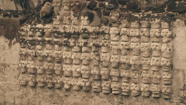 Bild 1 von 4: Die Azteken erschaffen im 15. Und 16. Jahrhundert ein mächtiges Reich mit einer Religion, die Menschenopfer fordert.