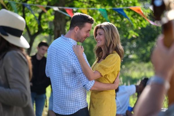 Bild 1 von 7: Adam Schuyler (Peter Benson, l.); Winona Apllegate (Julia Benson, r.)