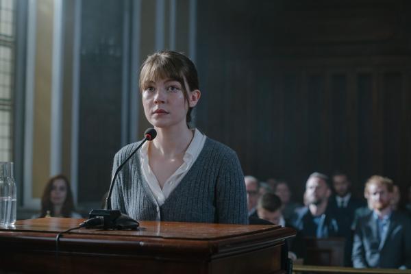 Bild 1 von 7: Dr. Maggie Mitchell (Katharine O'Donnelly)