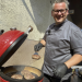 Klaus kocht vorm Haus