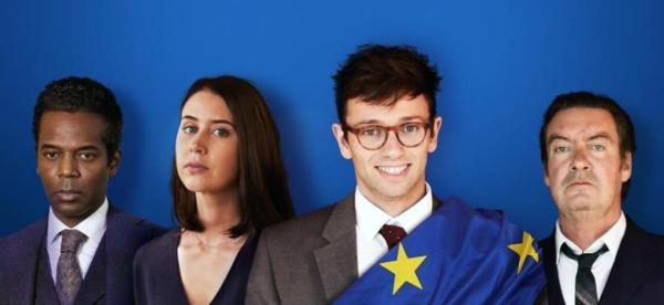 Bild 1 von 2: Die EU verfügt derzeit über 24 Amtssprachen. Und trotzdem soll es irgendwie gelingen, dass Brüssel mit einer Stimme spricht. Dass das nicht immer einfach ist, erzählt die deutsch-französisch-belgische Serie ?Parlament? auf humorvolle Weise.