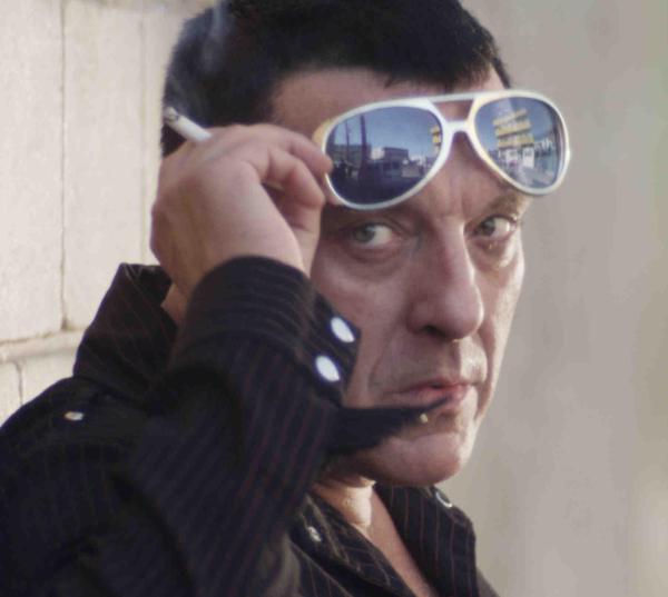 Bild 1 von 8: Pedro (Tom Sizemore)