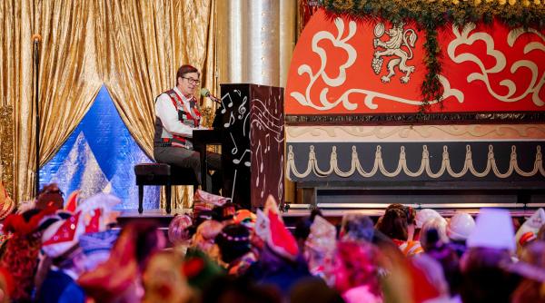 Bild 1 von 2: Musikprofessor Werner Beidinger