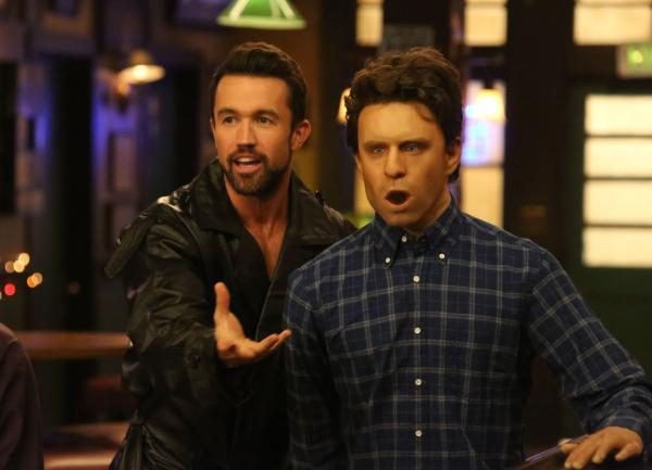 Bild 1 von 8: Mac (Rob McElhenney, l.)