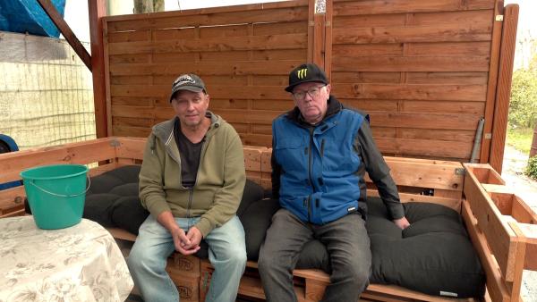 Bild 1 von 2: Auch Michael (li.) und Lothar erinnern sich an Dagmar und ihr großes Herz