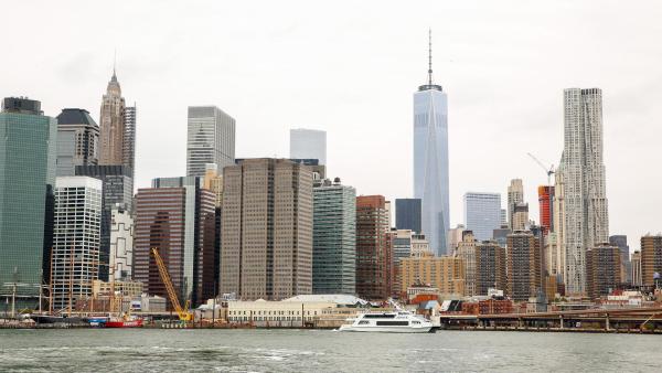 Bild 1 von 2: Im Bild: Die Manhattan Skyline (New York City).
