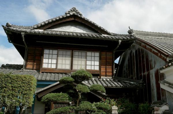 Bild 1 von 3: Japan ist bekannt für zeitlos schlichte Bauwerke und traditionelles Kunsthandwerk.