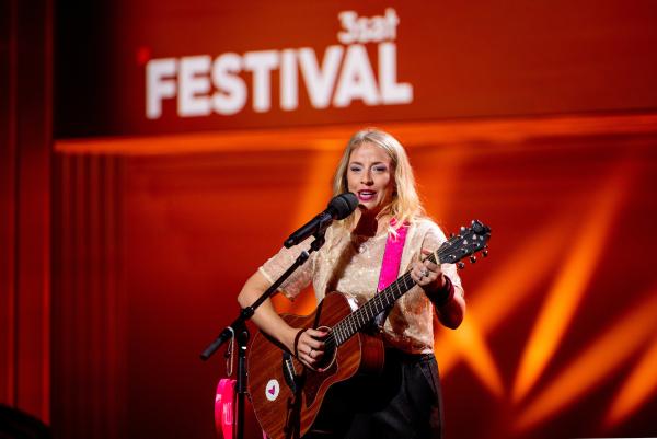 Bild 1 von 9: Miss Allie