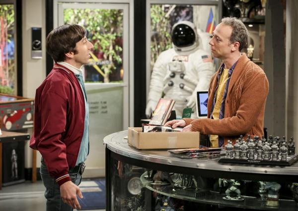Bild 1 von 10: Howard Wolowitz (Simon Helberg, l.); Stuart Bloom (Kevin Sussman, r.)