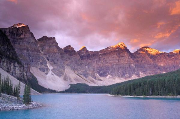 Bild 1 von 3: In der Provinz Alberta bietet die 227 Kilometer lange Panoramastraße \