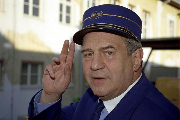 Bild 1 von 9: Im Bild: Otto Schenk (Karl Horak).