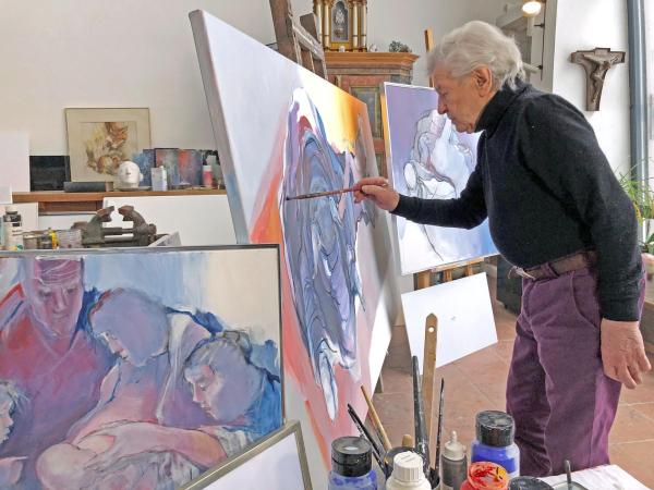 Bild 1 von 1: Im Bild: Prof. Jos Pirkner bei der Arbeit.