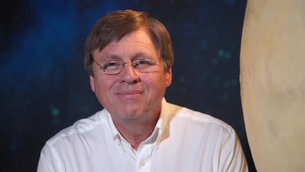 Bild 1 von 5: Prof. Dr. Ulrich Walter lehrt für gewöhnlich Raumfahrttechnik an der Technischen Universität München. In der dritten Folge \