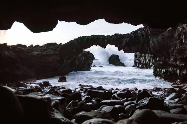 Bild 1 von 5: Lavabrücken auf El Hierro zeugen von der vulkanischen Aktivität auf der Insel.