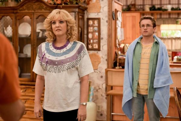 Bild 1 von 13: Im Bild: Wendi McLendon-Covey (Beverly Goldberg), Sean Giambrone (Adam Goldberg).