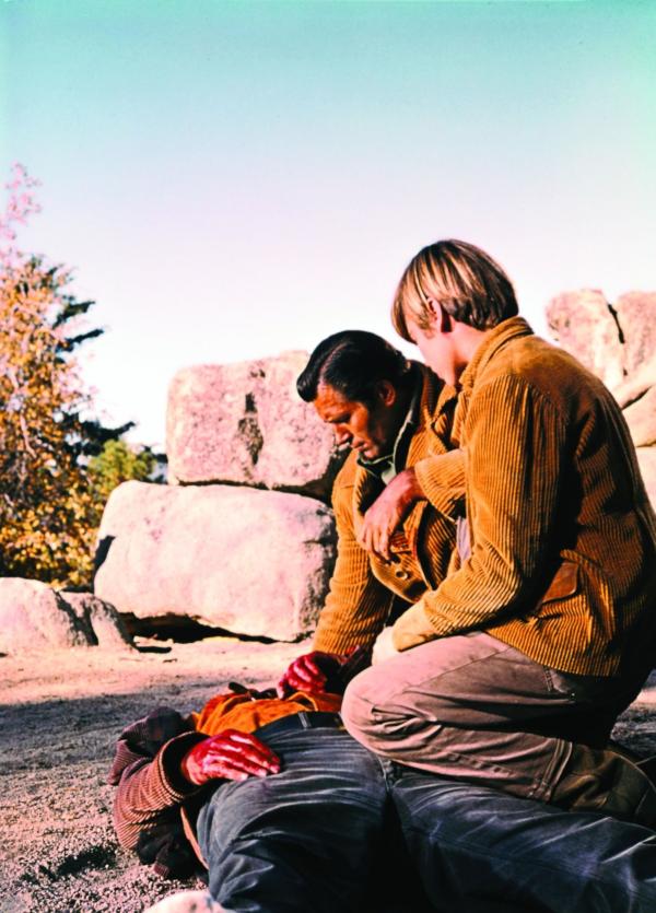 Bild 1 von 4: Jim Cole (Clint Walker, l.); Charlie Cole (Kevin Brodie, r.)