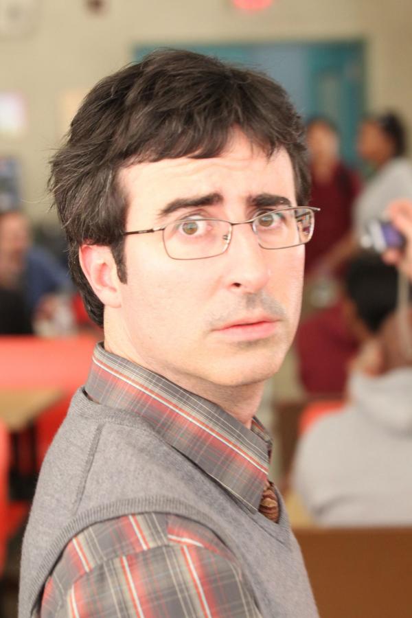 Bild 1 von 27: Was hält Dr. Ian Duncan (John Oliver) vom Greendale-Oktoberfest?