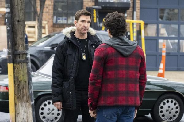 Bild 1 von 8: Remy Scott (Dylan McDermott)