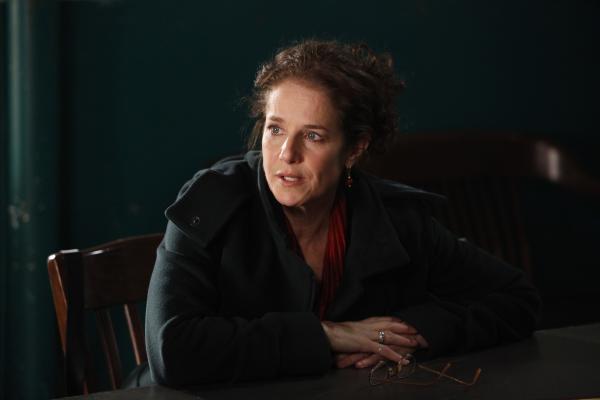 Bild 1 von 3: Debra Winger as Martha Woodside -- NBC