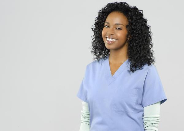 Bild 1 von 43: (10. Staffel) - Neue Herausforderungen warten auf Stephanie (Jerrika Hinton) ...