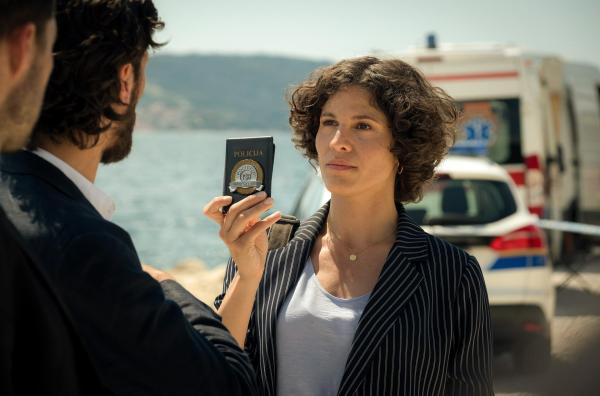 Bild 1 von 28: Im Bild: Die neue Chefermittlerin Stascha Novak (Jasmin Gerat) ist selbstbewusst und raffiniert.