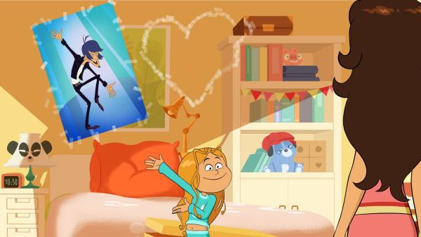 Bild 1 von 4: Marine beweist ihrer Mutter, dass sie Joy Ds größter Fan ist.