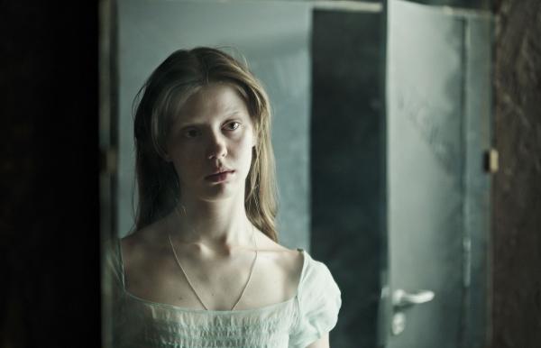 Bild 1 von 11: Hannah (Mia Goth)